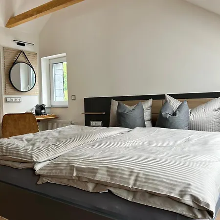 Апартаменты Artemis Zimmervermietung 1