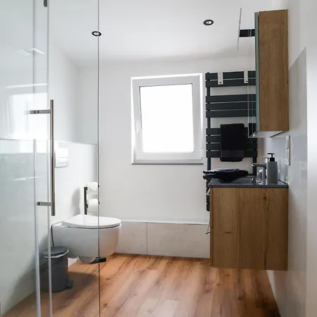 Artemis Zimmervermietung 1 *